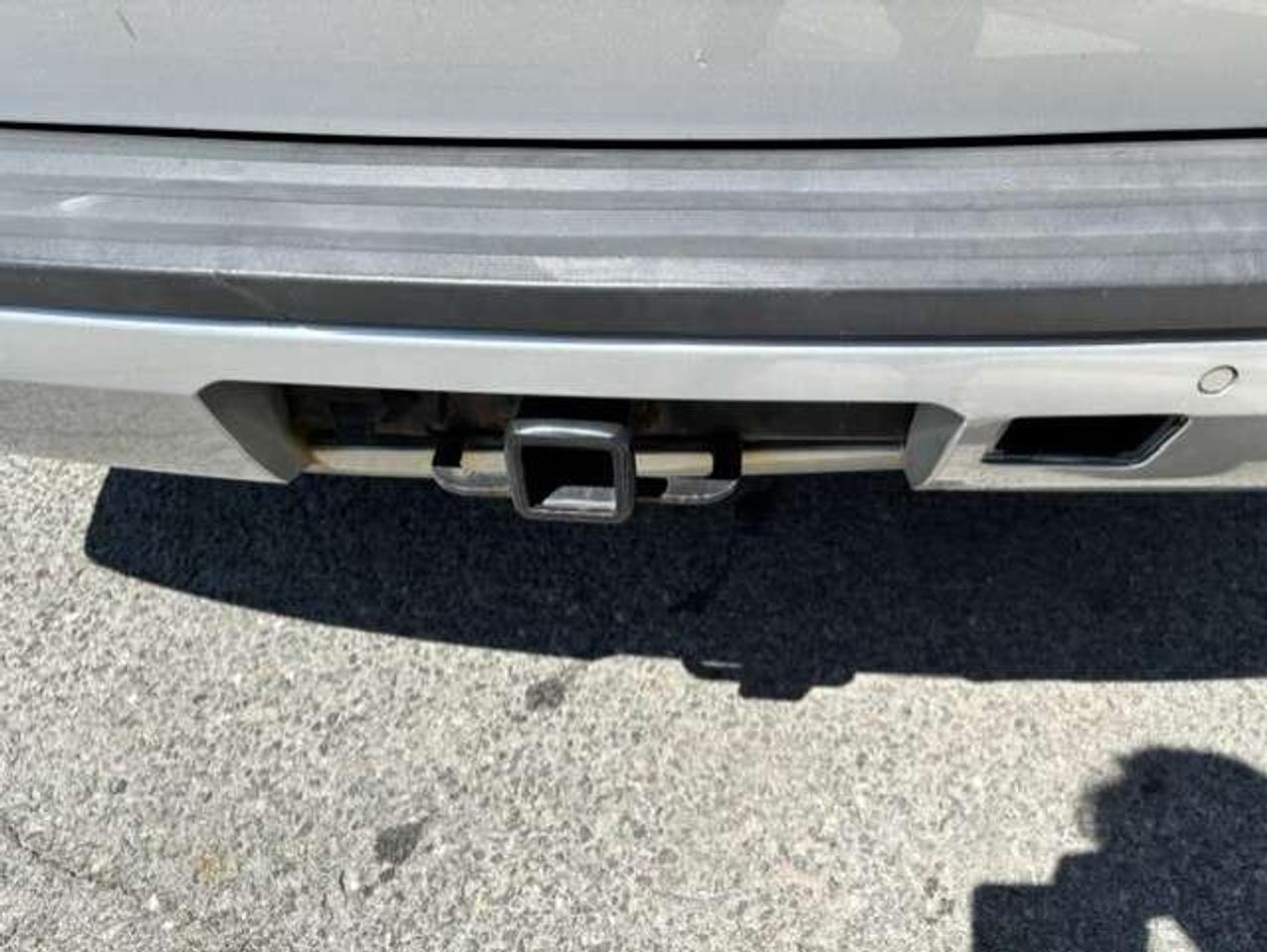 2017 Chevrolet Tahoe 4WD-6 PASSENGER-BACK UP CAMERA-1 OWNER-CERTIFIED! Photo