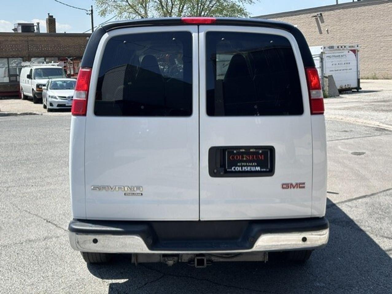 2016 GMC Savana Passenger LT 2500 12 PASSENGER-CAMERA-RIMS-REMOTE START-TOW! Photo3