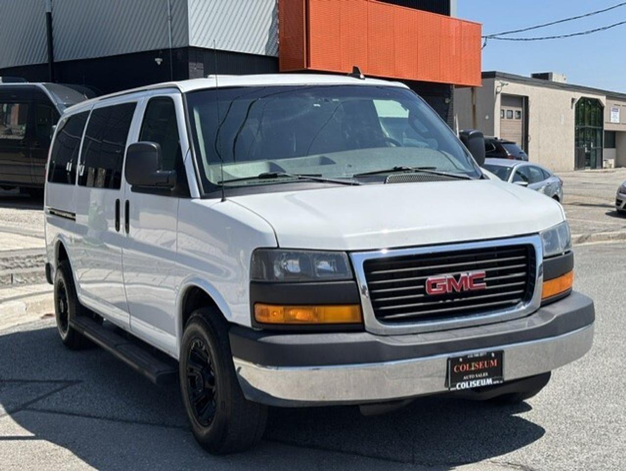 2016 GMC Savana Passenger LT 2500 12 PASSENGER-CAMERA-RIMS-REMOTE START-TOW! Photo