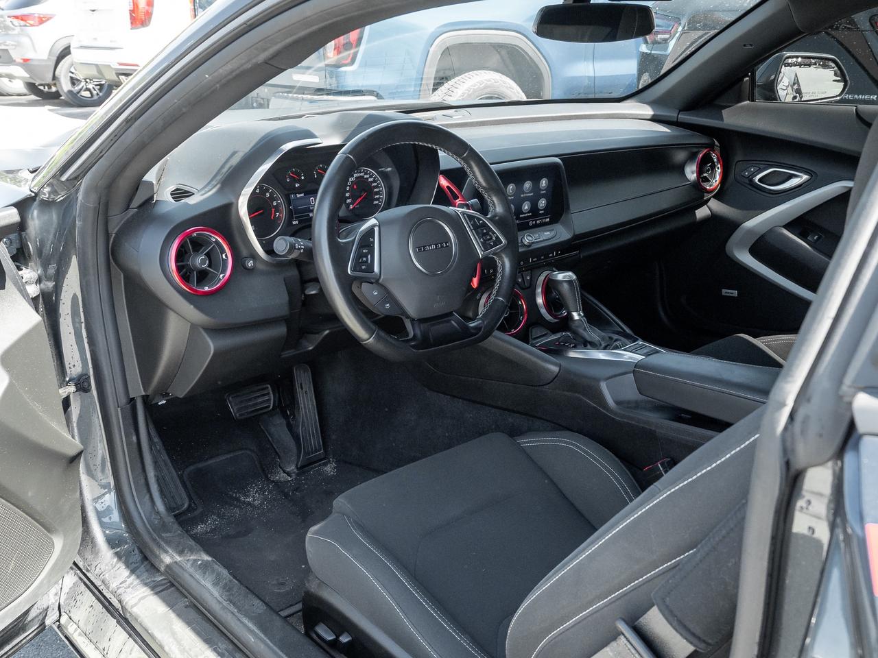 2021 Chevrolet Camaro 6.2L V8   10-Spd Auto   Sunroof   Bose   Tech PKG Photo