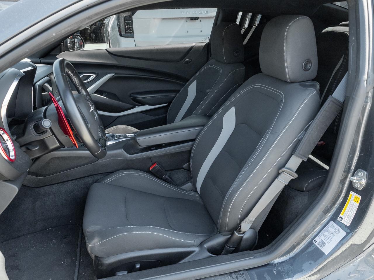 2021 Chevrolet Camaro 6.2L V8   10-Spd Auto   Sunroof   Bose   Tech PKG Photo