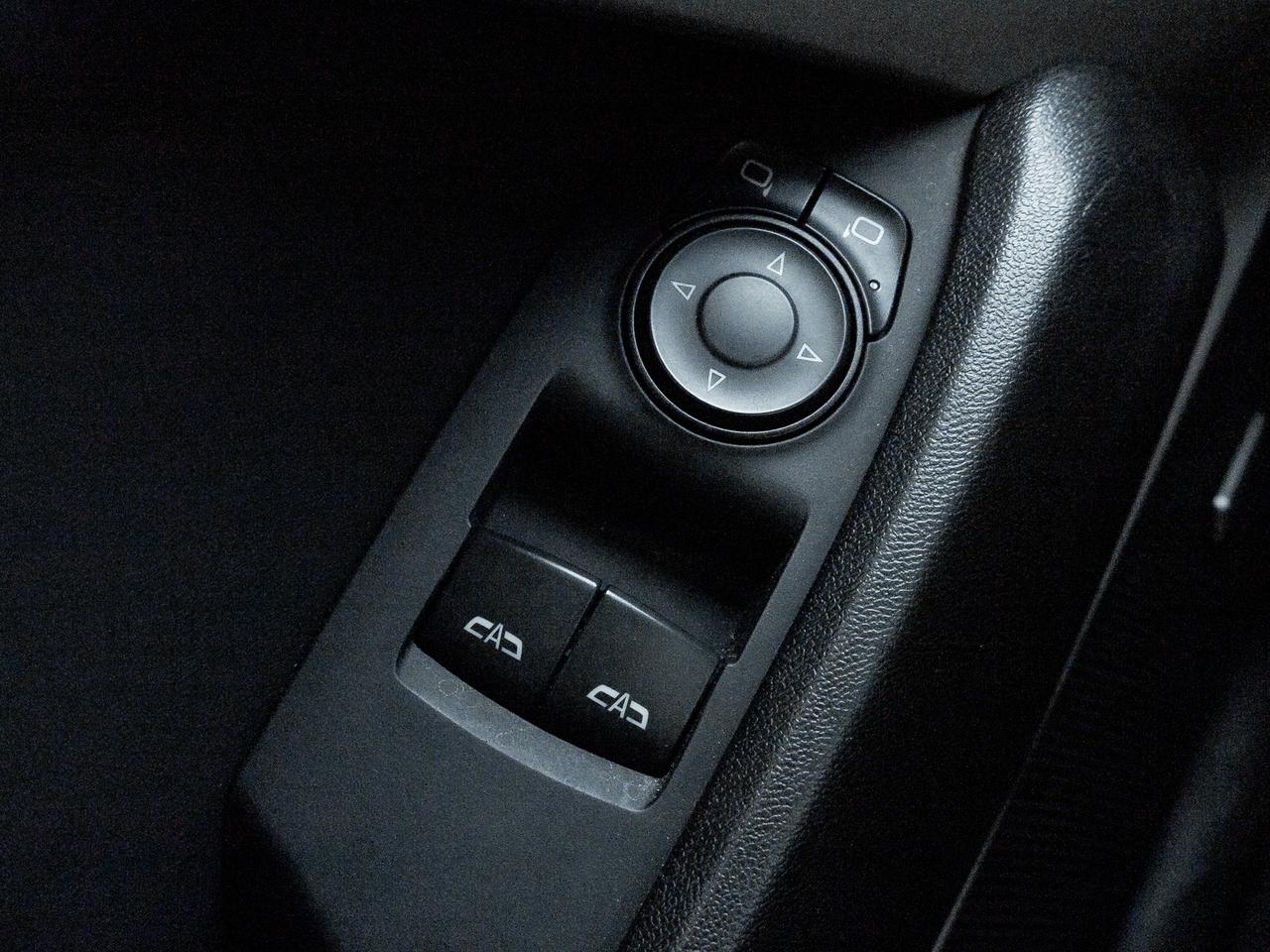 2021 Chevrolet Camaro 6.2L V8   10-Spd Auto   Sunroof   Bose   Tech PKG Photo