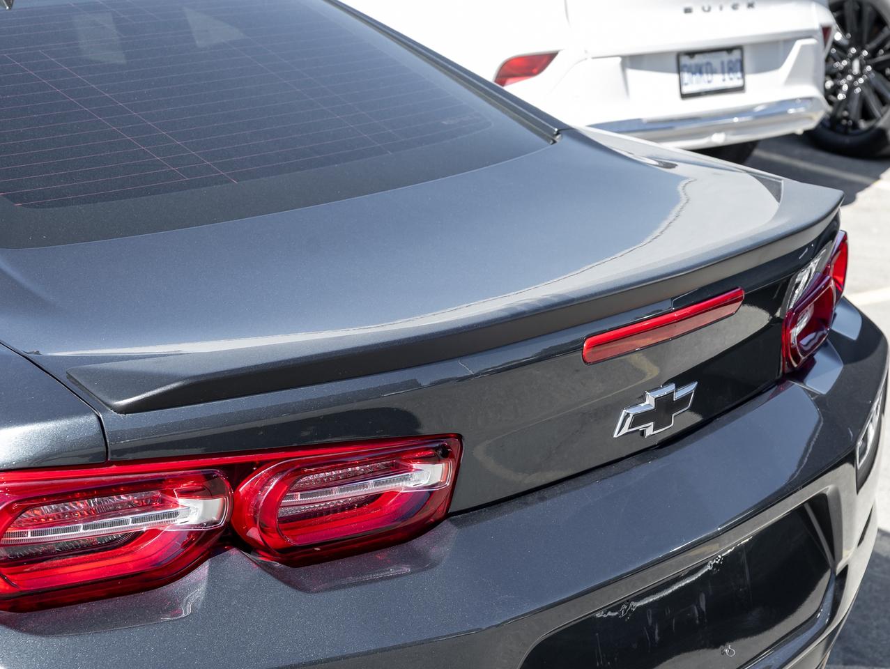 2021 Chevrolet Camaro 6.2L V8   10-Spd Auto   Sunroof   Bose   Tech PKG Photo
