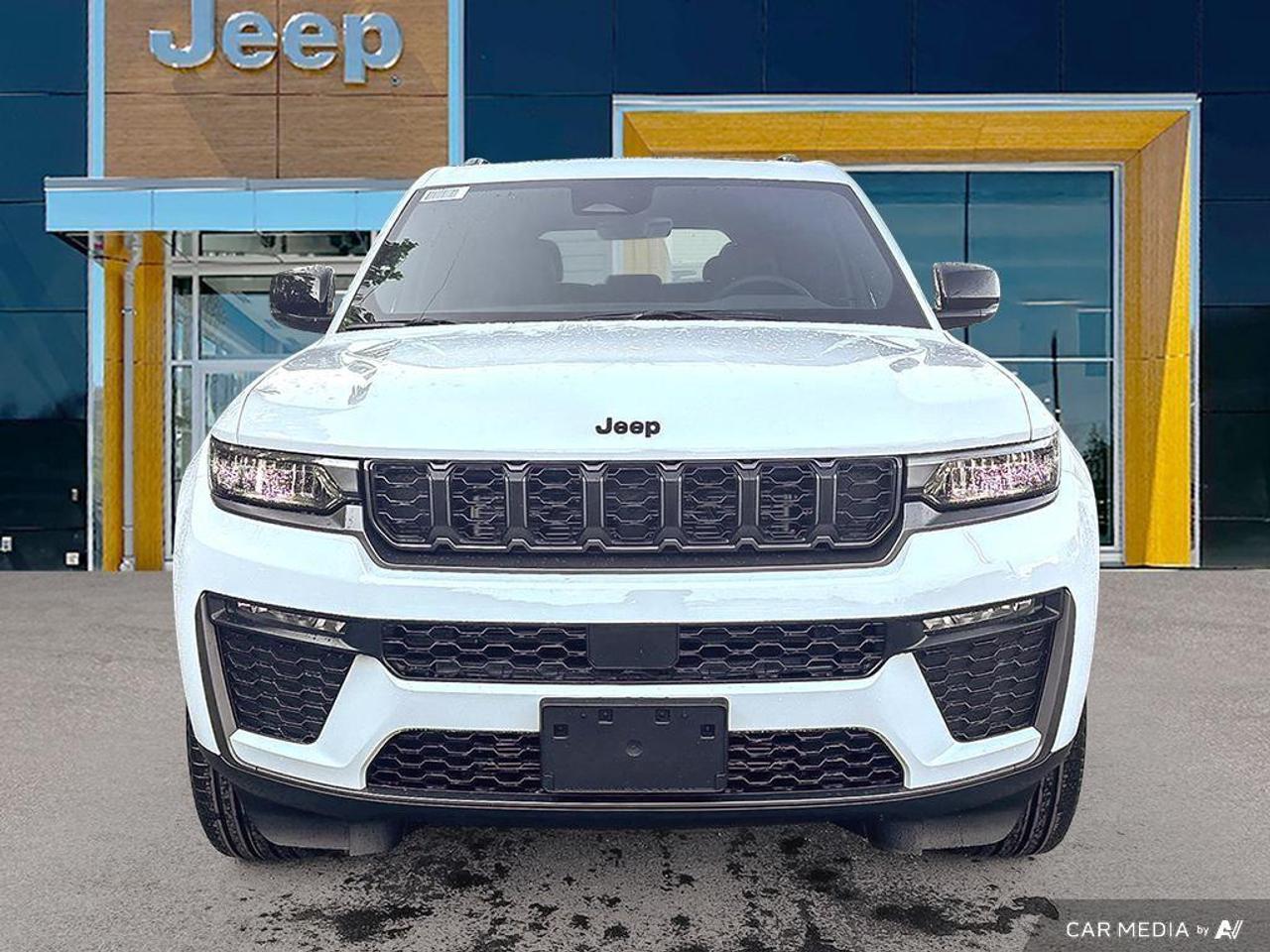 2026 Jeep Grand Cherokee Base 4dr 4x4 Photo