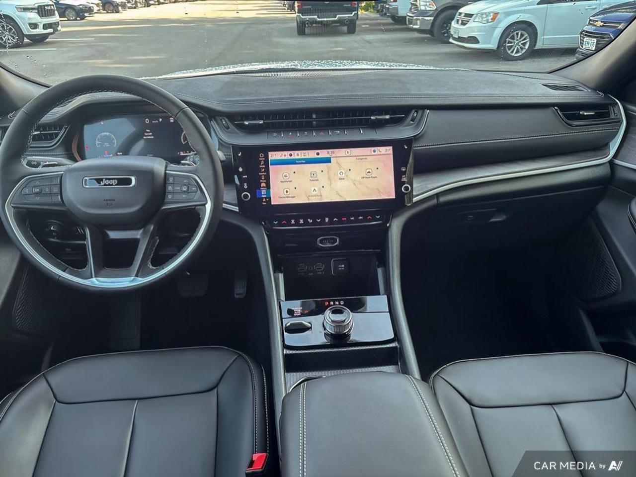 2026 Jeep Grand Cherokee Base 4dr 4x4 Photo