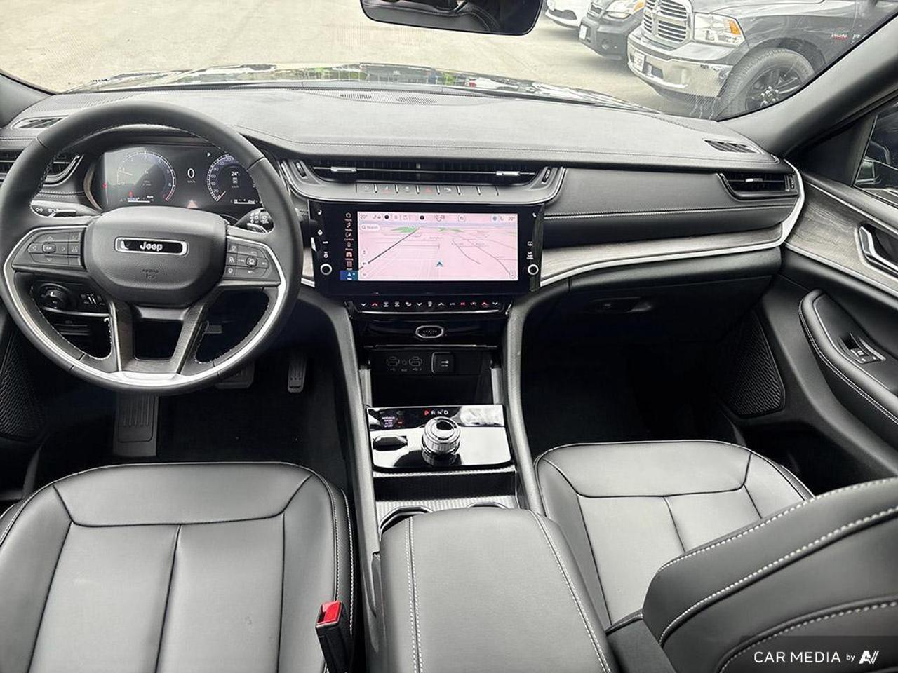 2026 Jeep Grand Cherokee Base 4dr 4x4 Photo