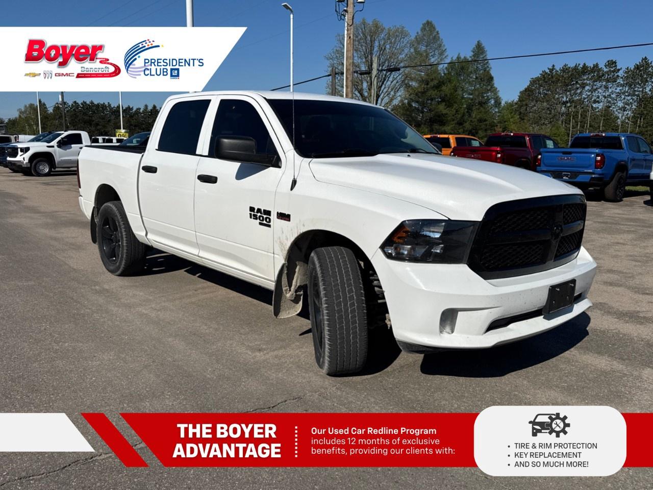 2023 RAM 1500 Classic EXPRESS 4X4 CREW CAB 5'7" BOX Photo