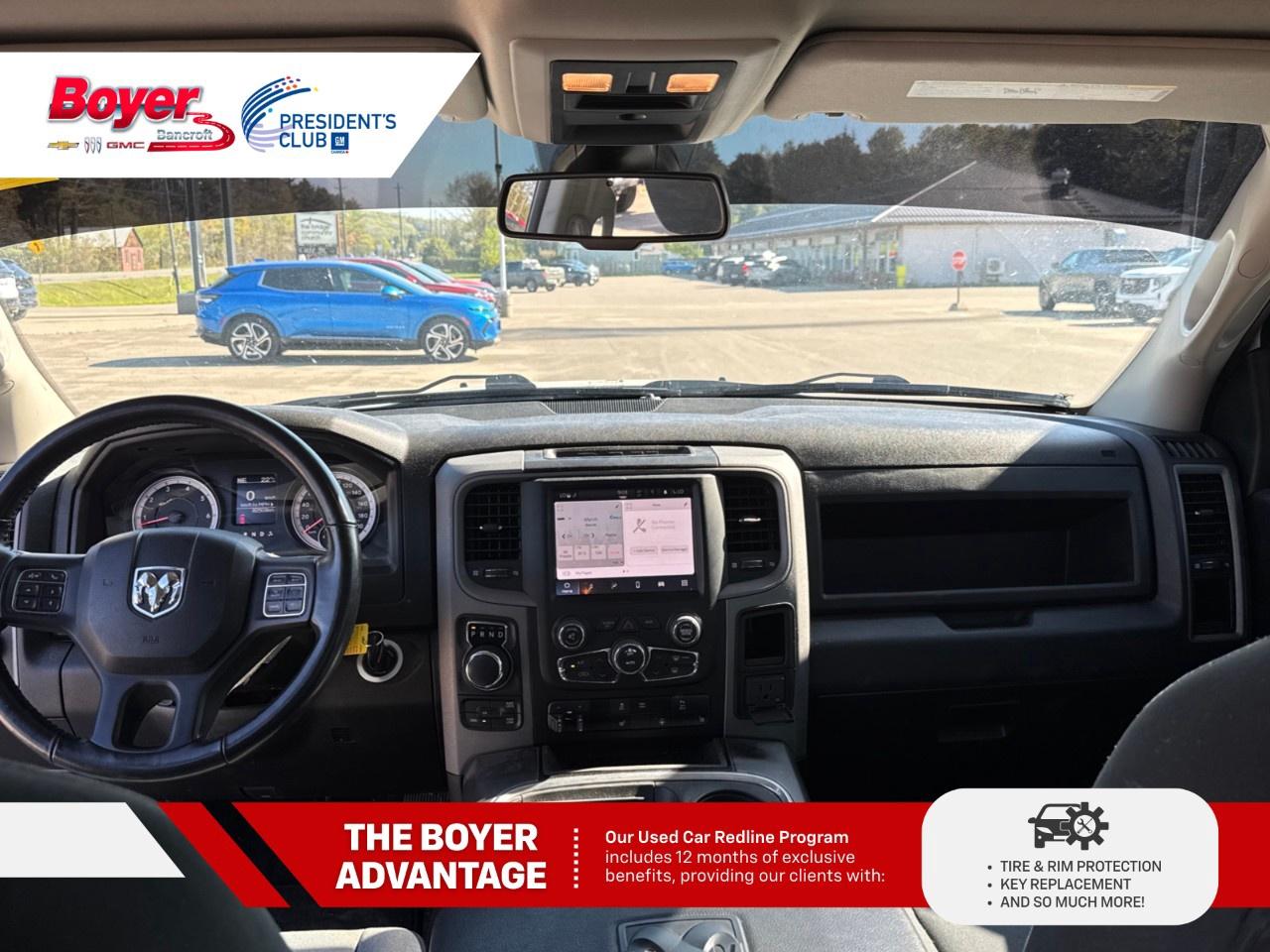2023 RAM 1500 Classic EXPRESS 4X4 CREW CAB 5'7" BOX Photo