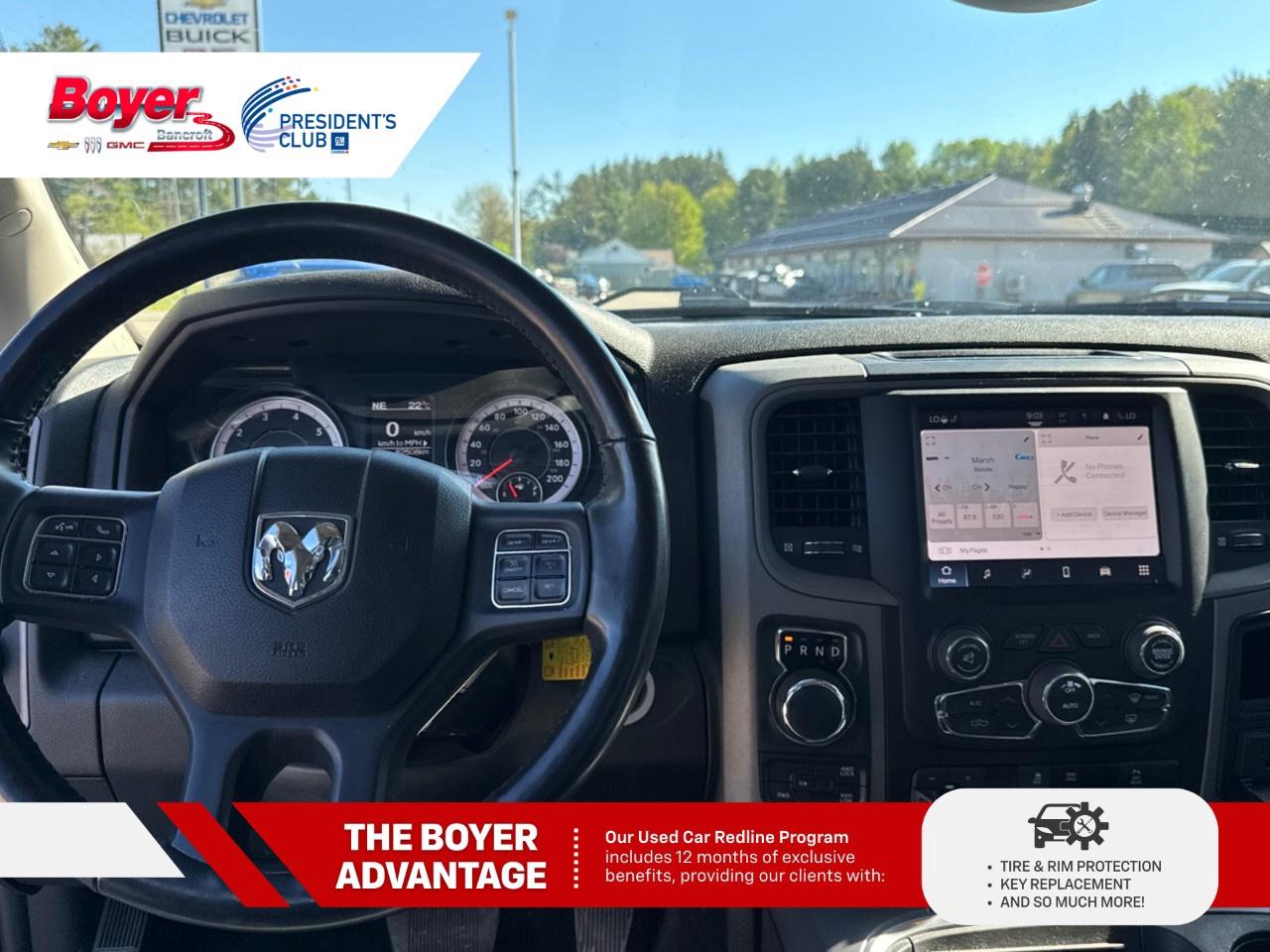 2023 RAM 1500 Classic EXPRESS 4X4 CREW CAB 5'7" BOX Photo