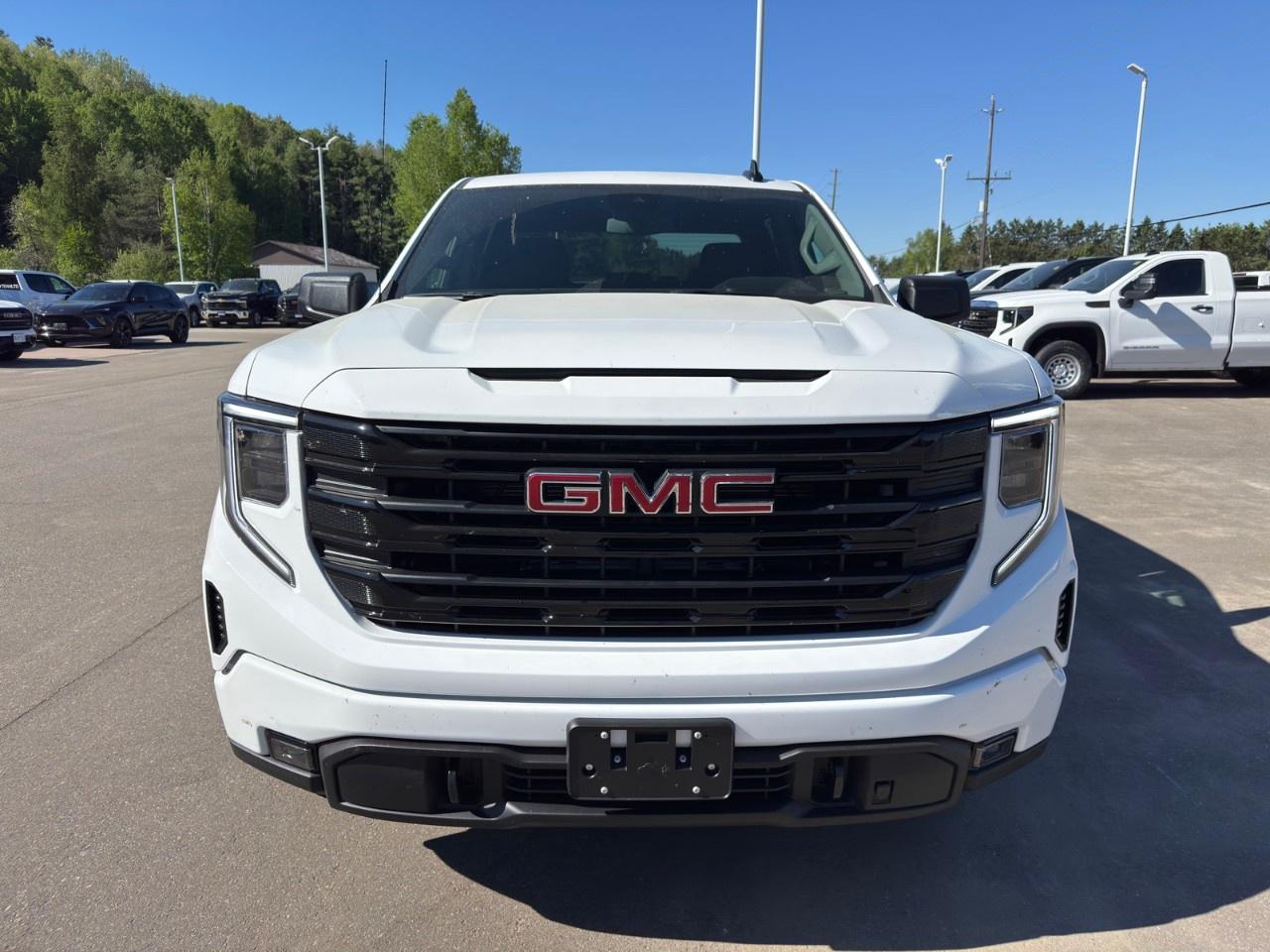 2026 GMC Sierra 1500 Crew Cab Short Box 4-Wheel Drive Elevation Photo