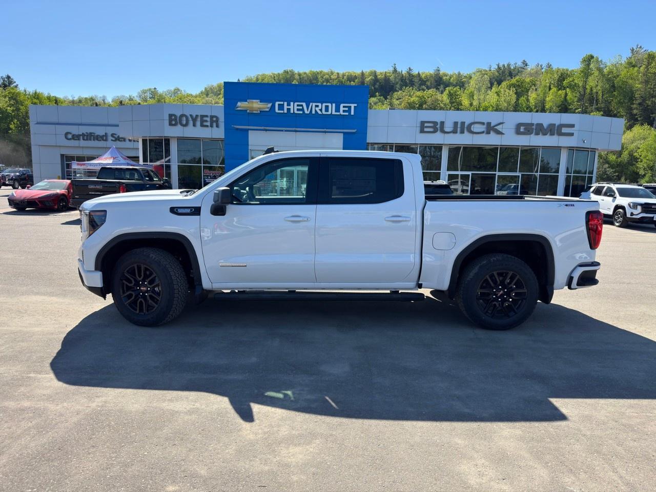 2026 GMC Sierra 1500 Crew Cab Short Box 4-Wheel Drive Elevation Photo