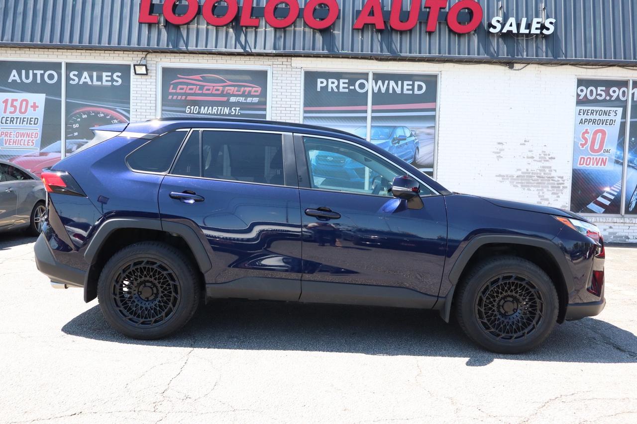 2025 Toyota RAV4 XLE AWD   ONE OWNER   CLEAN CARFAX Photo