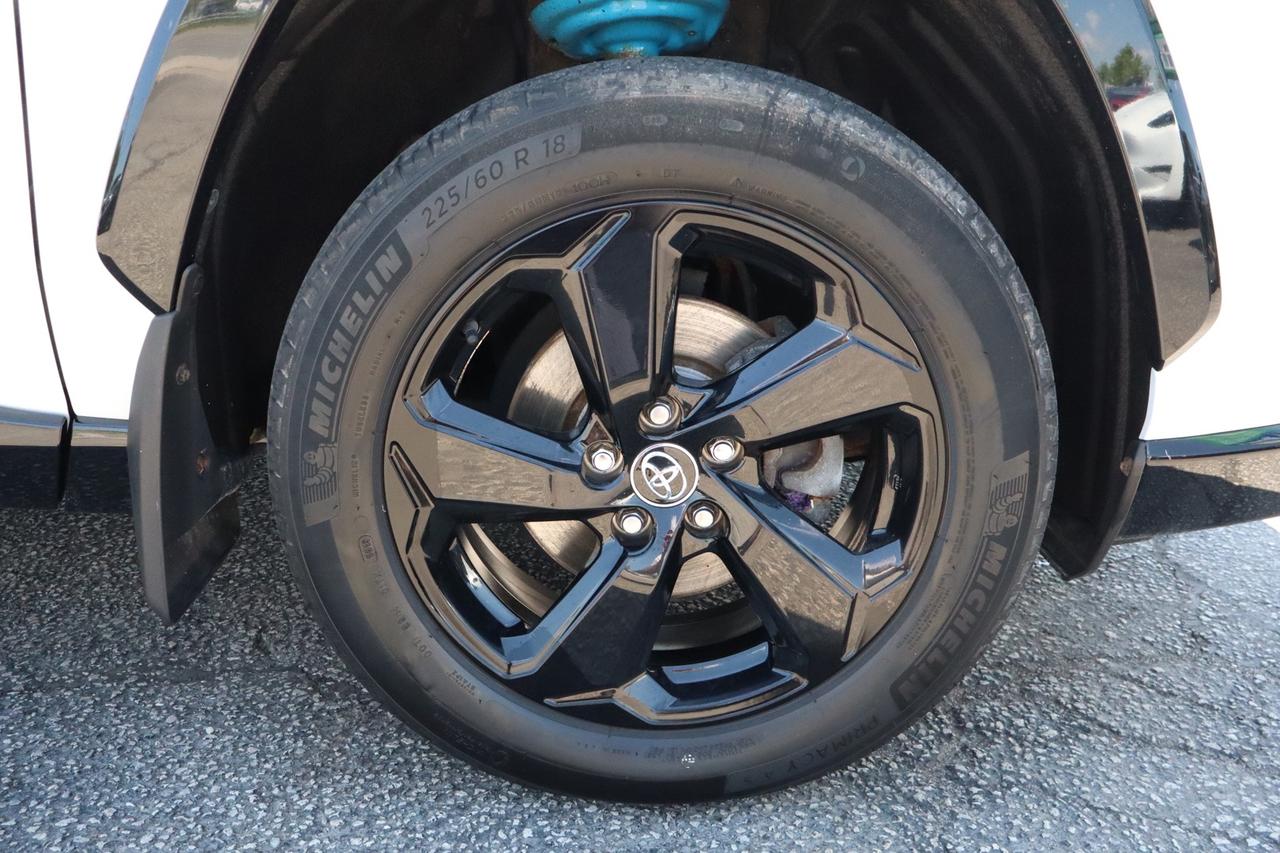 2020 Toyota RAV4 Hybrid XSE   No accident   Clean Carfax   Hybrid Photo