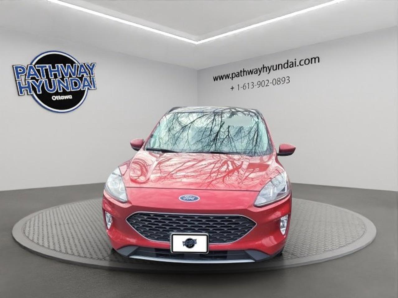 2021 Ford Escape SEL Photo