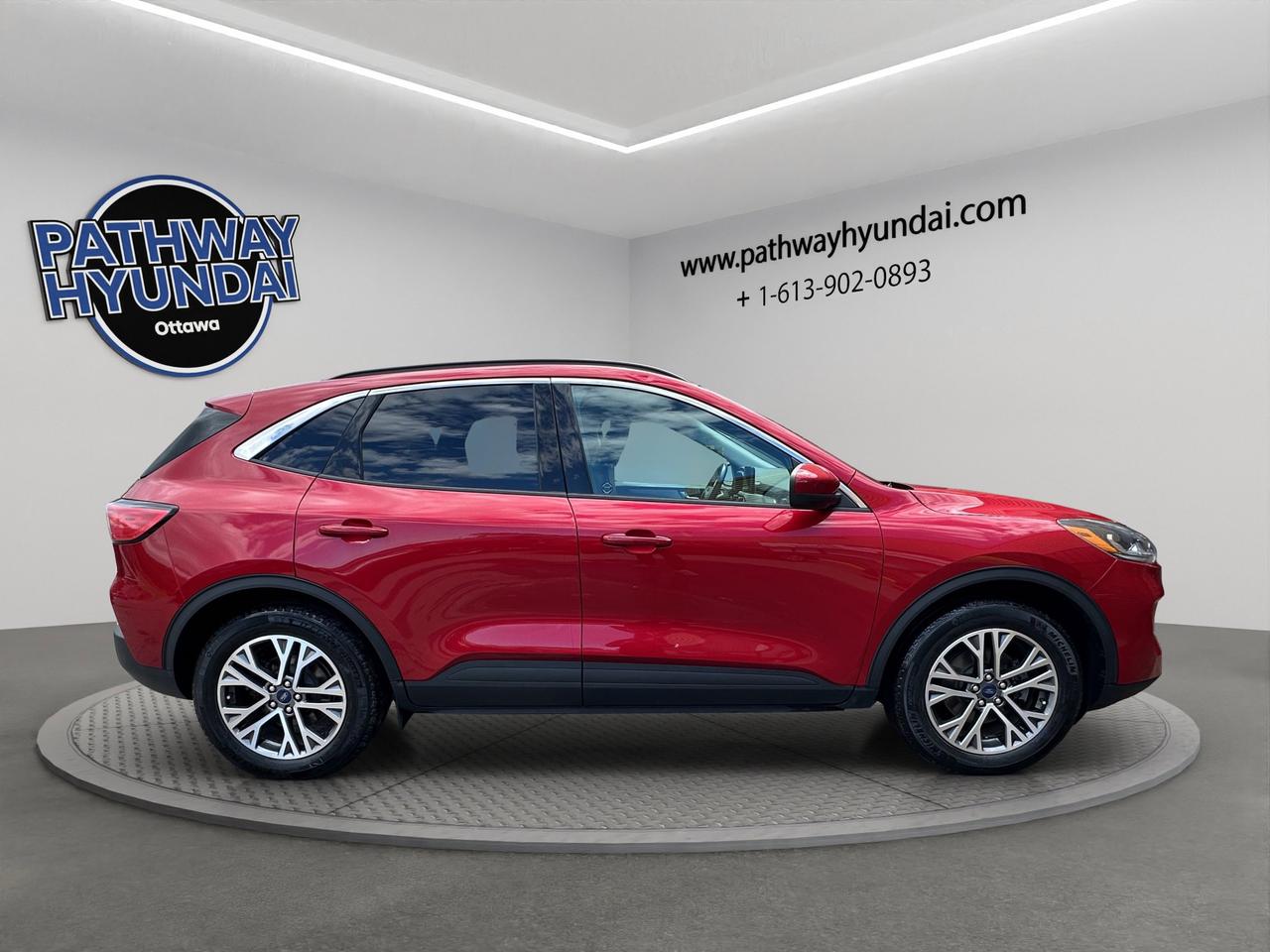 2021 Ford Escape SEL | Reverse Cam | Heated Seats Photo