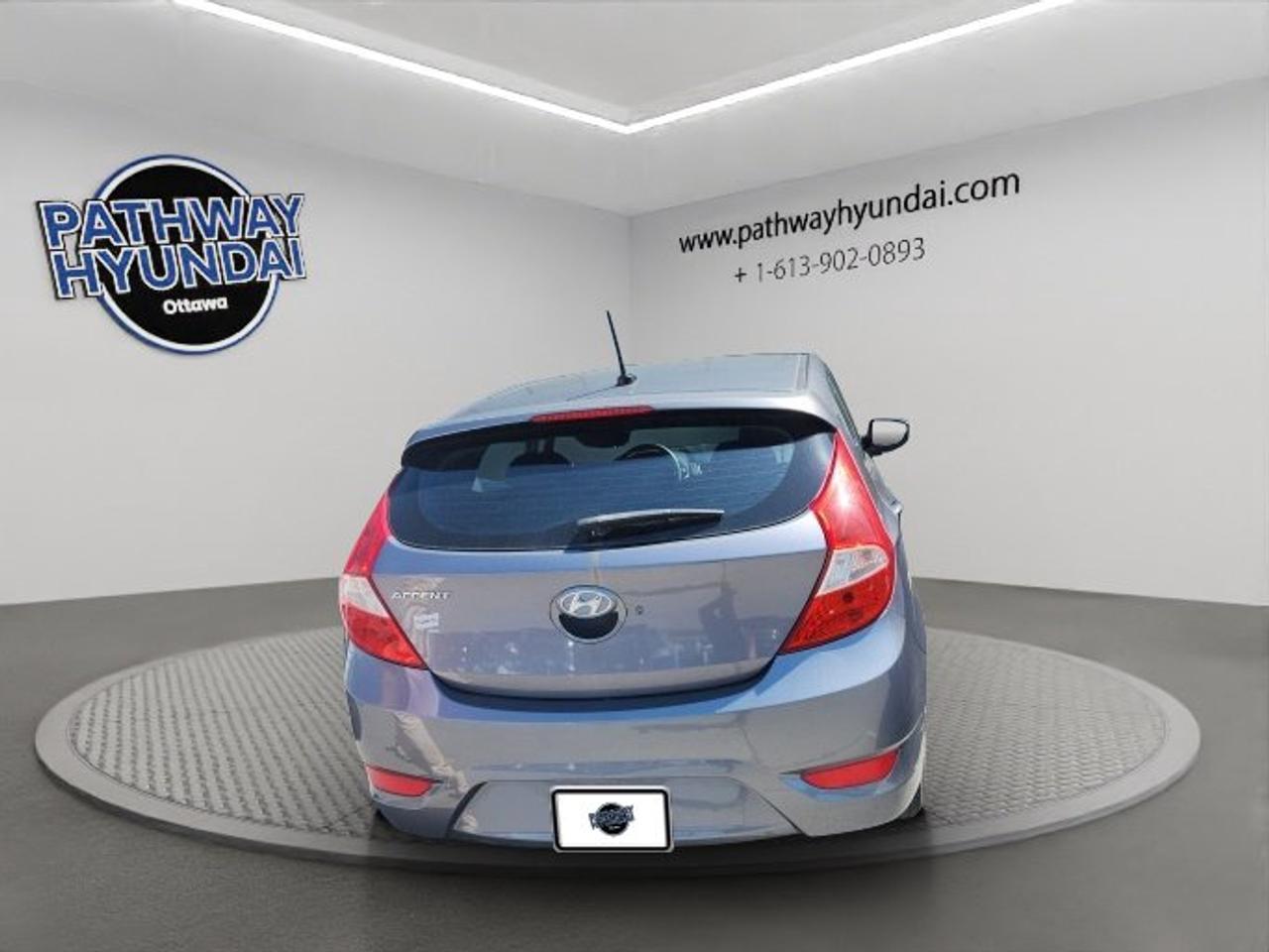 2015 Hyundai Accent GL Photo