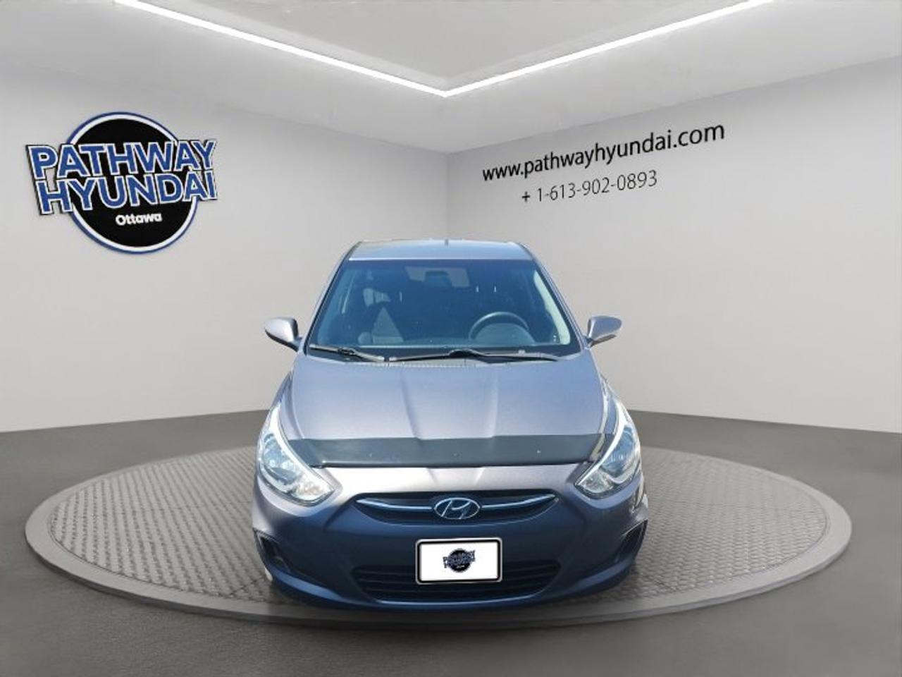 2015 Hyundai Accent GL Photo