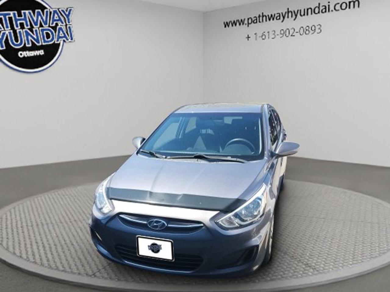 2015 Hyundai Accent GL Photo