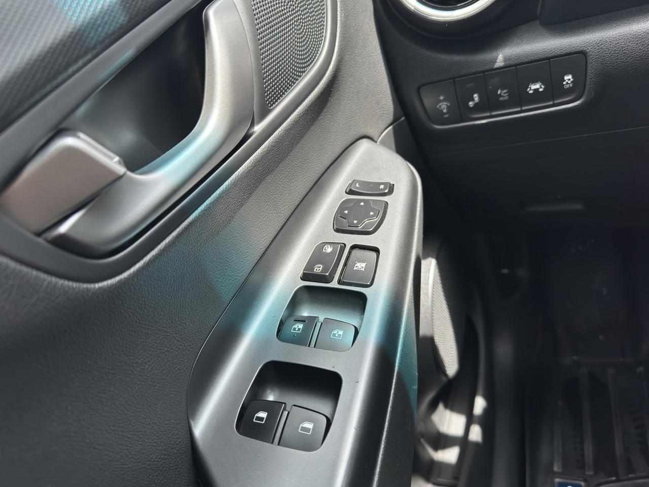 2019 Hyundai KONA Ultimate | Reverse Cam | Sunroof Photo