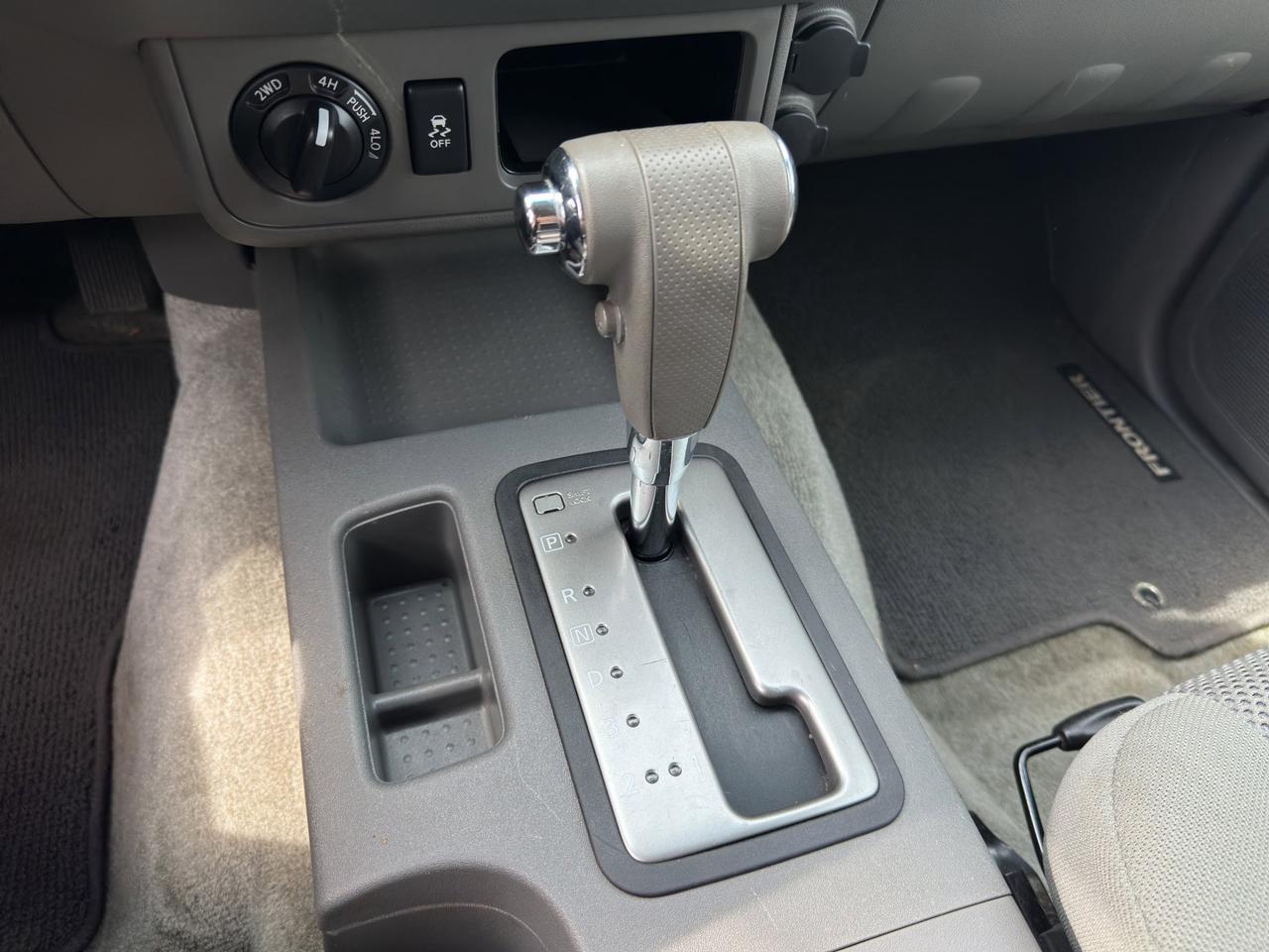 2016 Nissan Frontier SV | AC | CD Photo