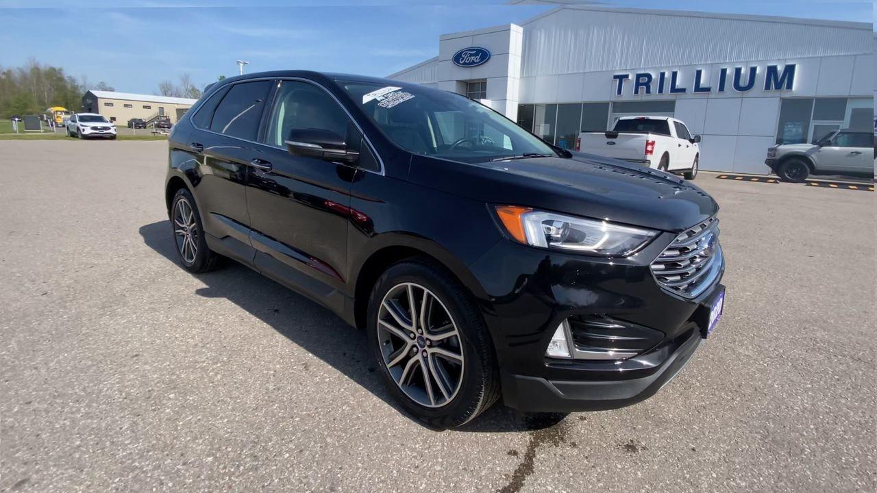 2020 Ford Edge Titanium Photo