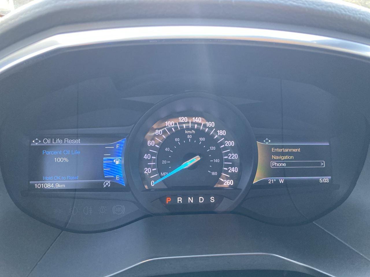 2020 Ford Edge Titanium Photo