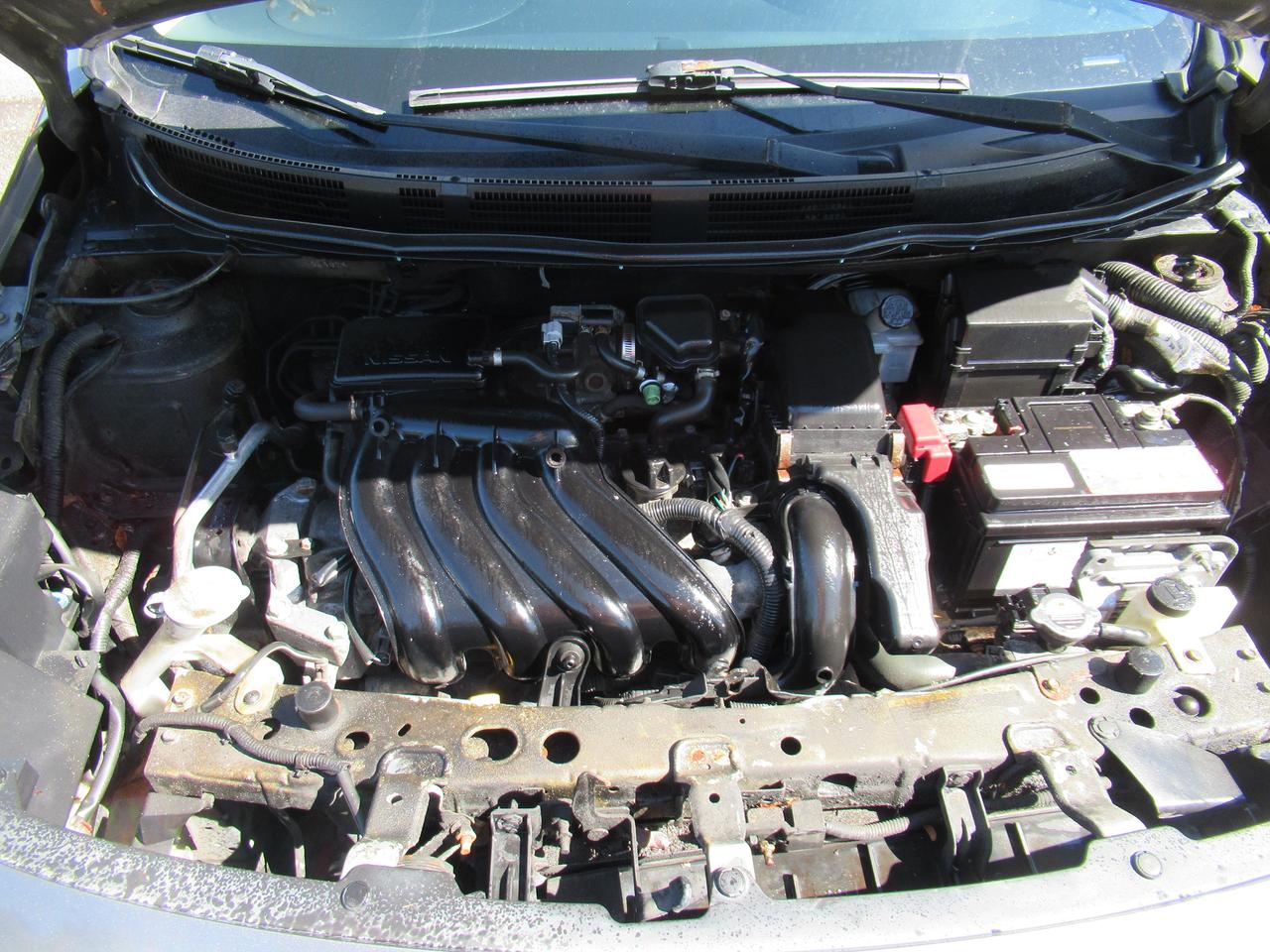 2012 Nissan Versa SL Photo