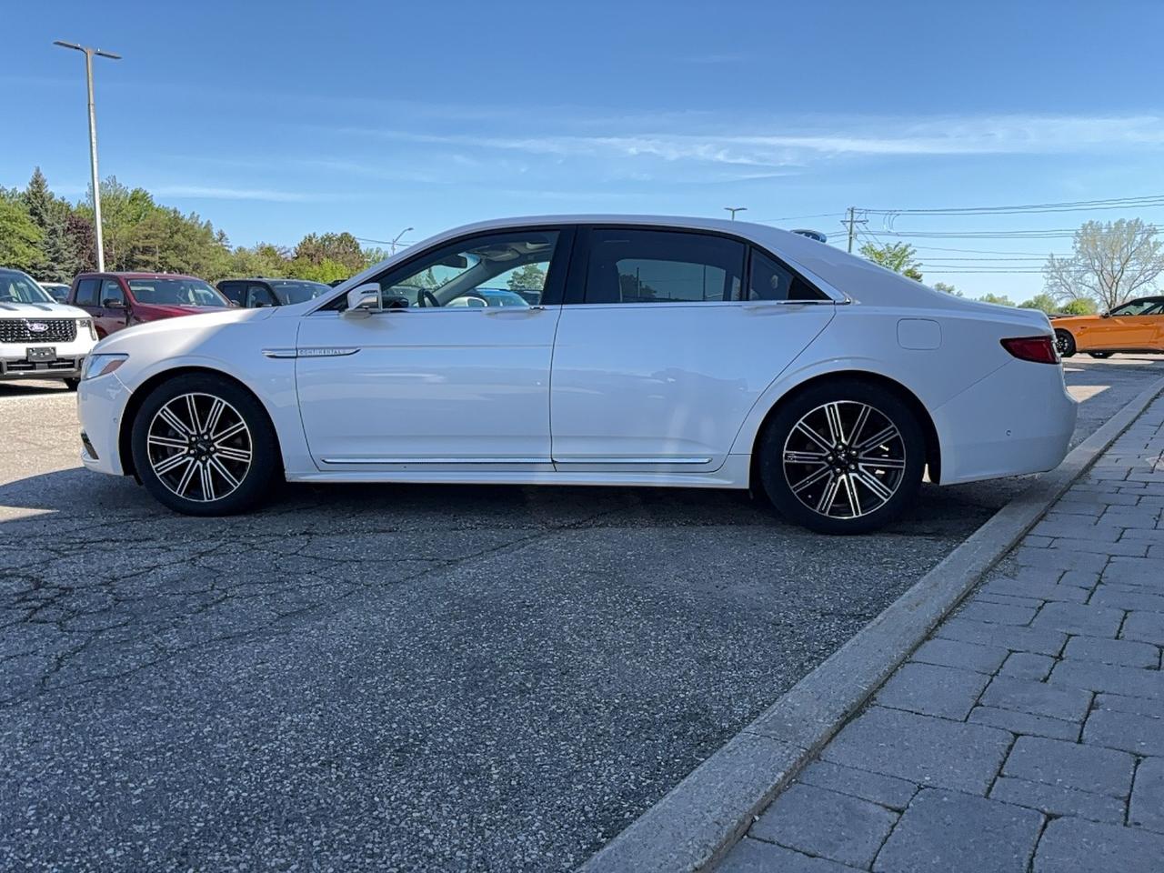 2017 Lincoln Continental Reserve Photo