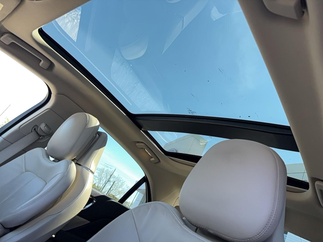 2017 Lincoln Continental Reserve Photo