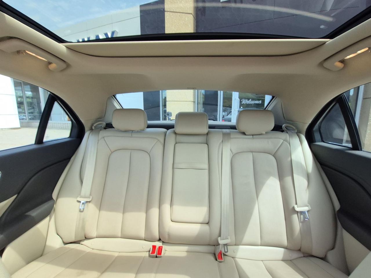 2017 Lincoln Continental LOCAL TRADE! 2.7L, PANO ROOF, TECH PACK!360-CAMERA Photo