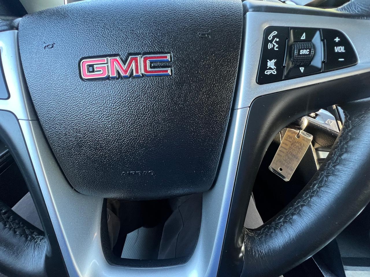 2013 GMC Terrain BACK CAM- HEATED SEATS-BLUETOOTH & MORE! Photo