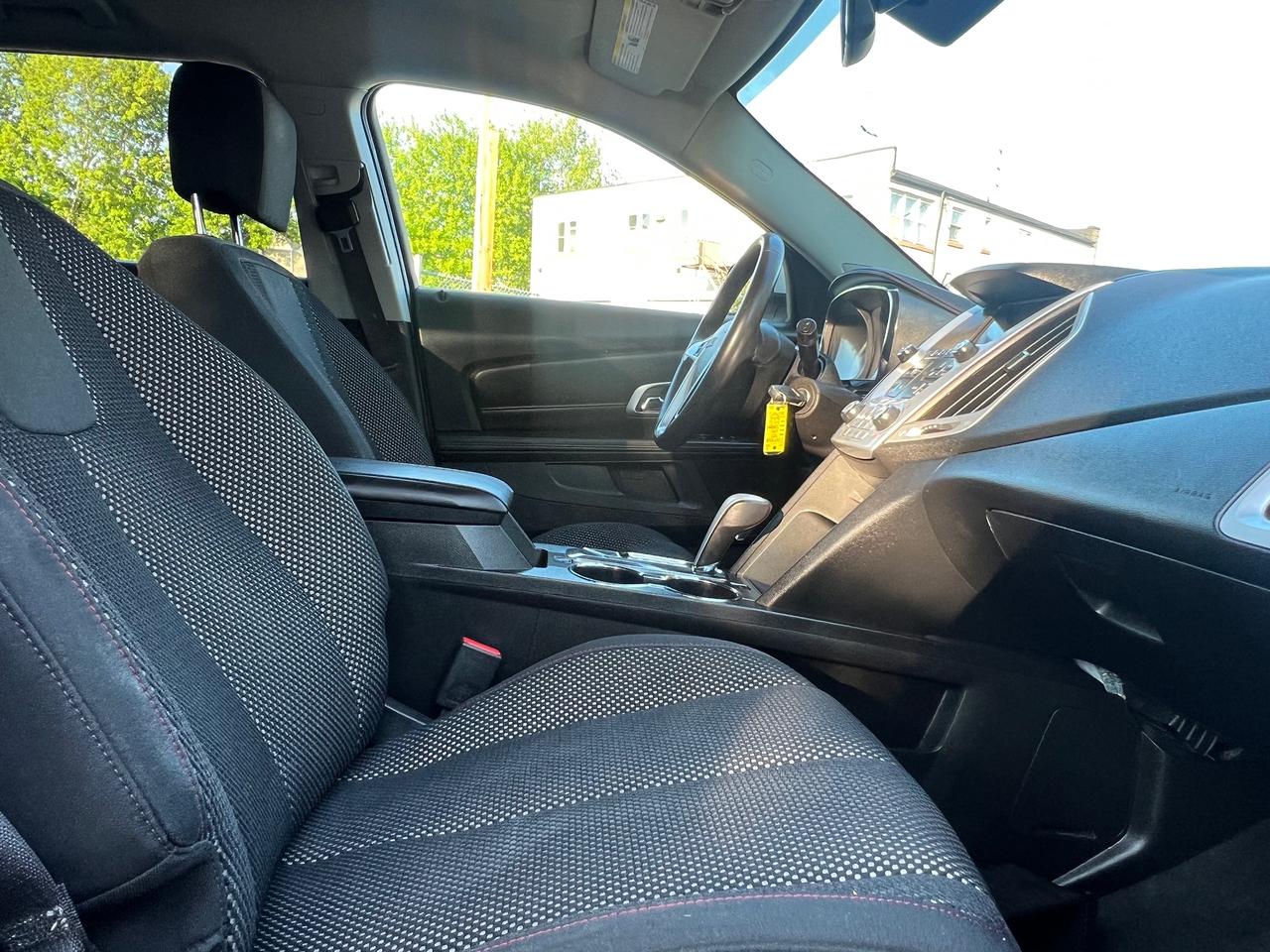 2013 GMC Terrain BACK CAM- HEATED SEATS-BLUETOOTH & MORE! Photo