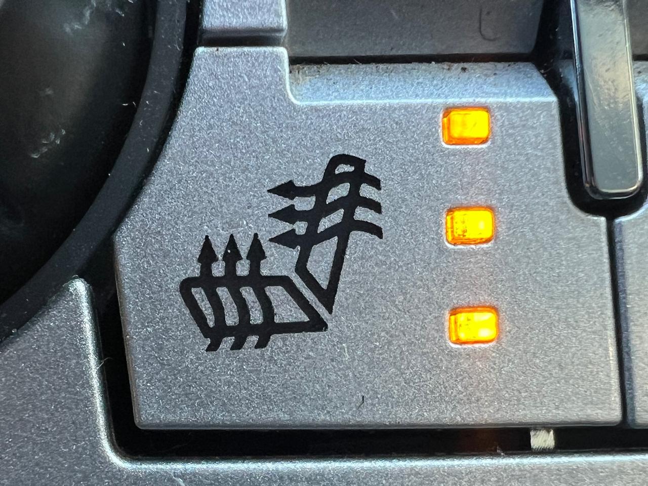 2013 GMC Terrain BACK CAM- HEATED SEATS-BLUETOOTH & MORE! Photo