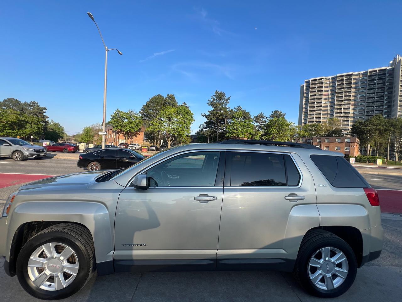 2013 GMC Terrain BACK CAM- HEATED SEATS-BLUETOOTH & MORE! Photo