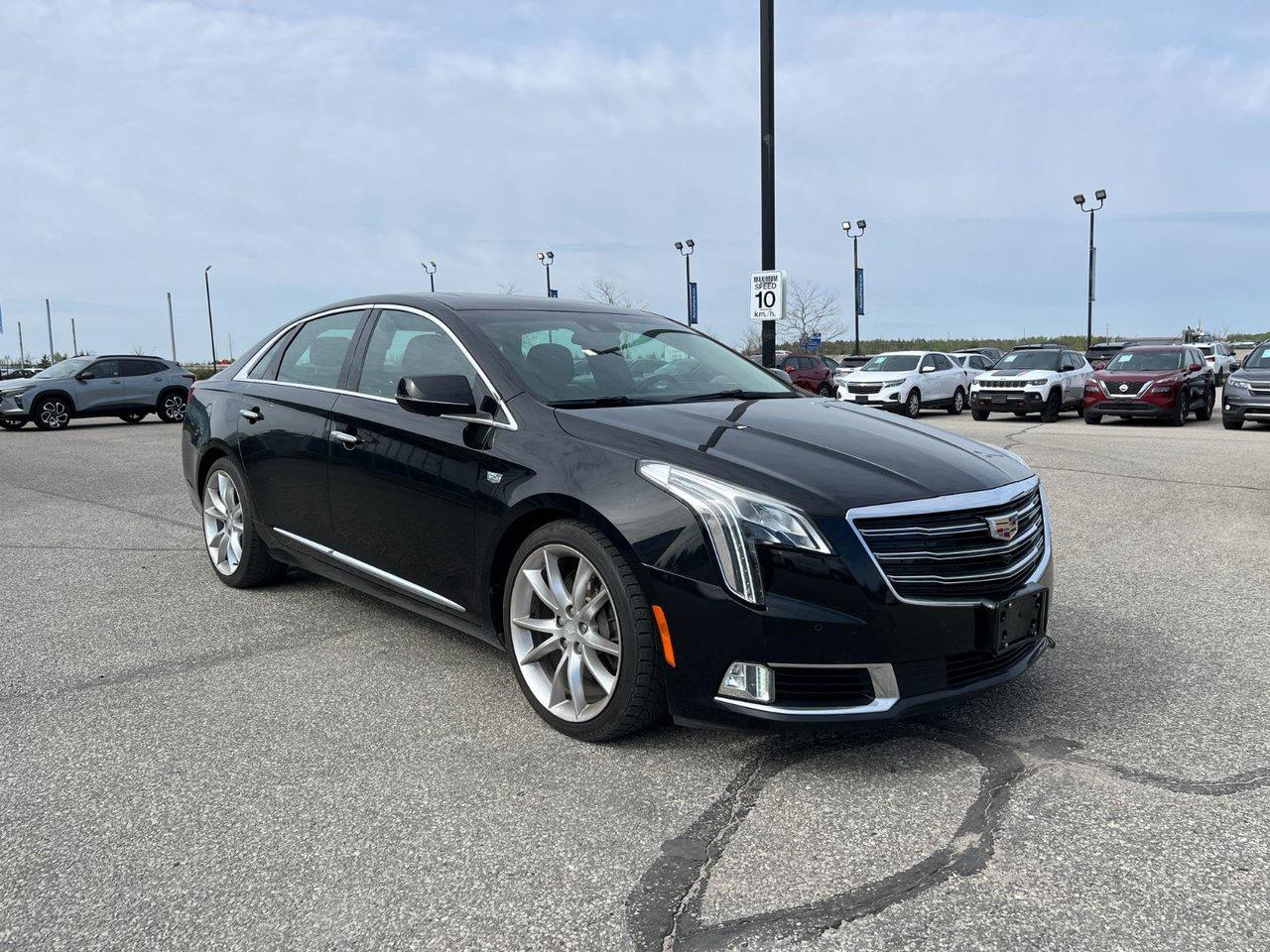 2018 Cadillac XTS 4dr Sdn Premium Luxury AWD Photo3