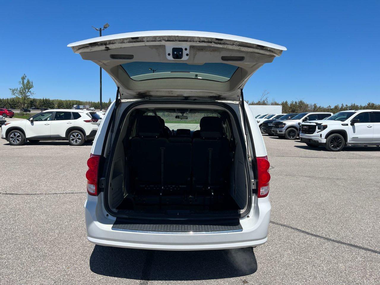 2016 Dodge Grand Caravan 4dr Wgn Crew Photo