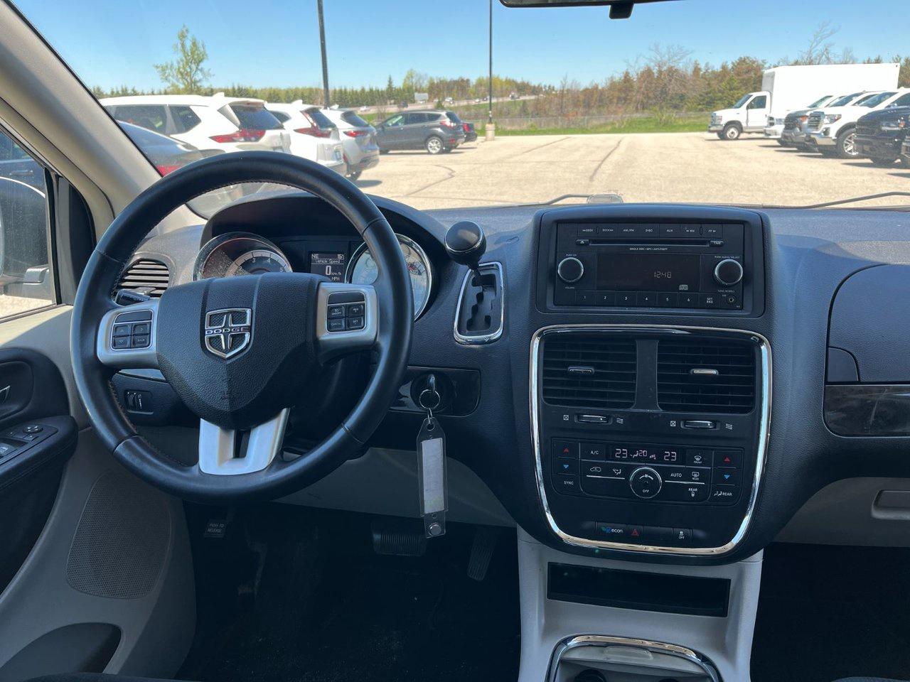2016 Dodge Grand Caravan 4dr Wgn Crew Photo