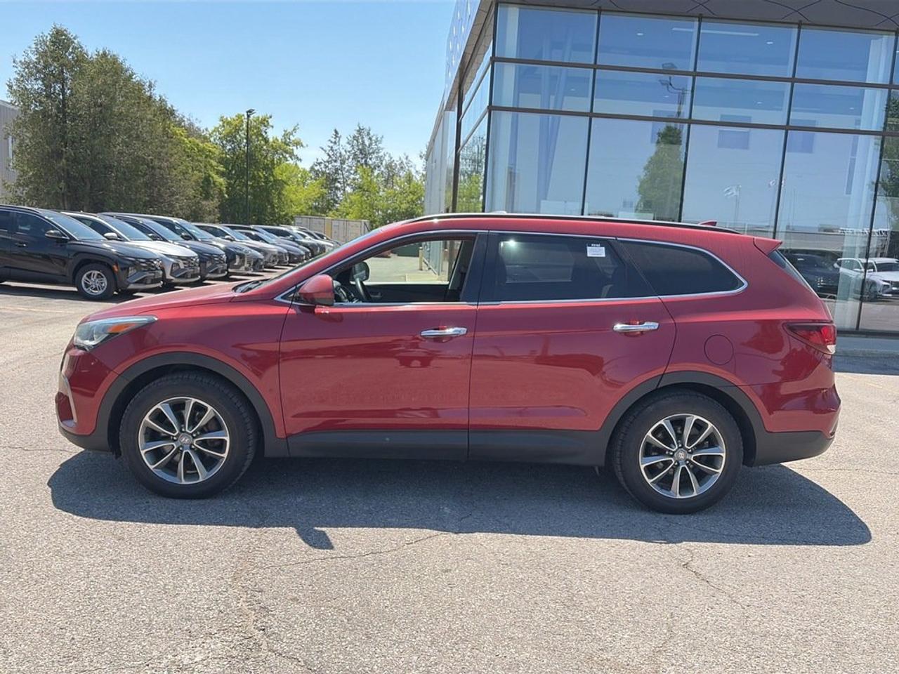 2017 Hyundai Santa Fe XL FWD 3.3L Photo