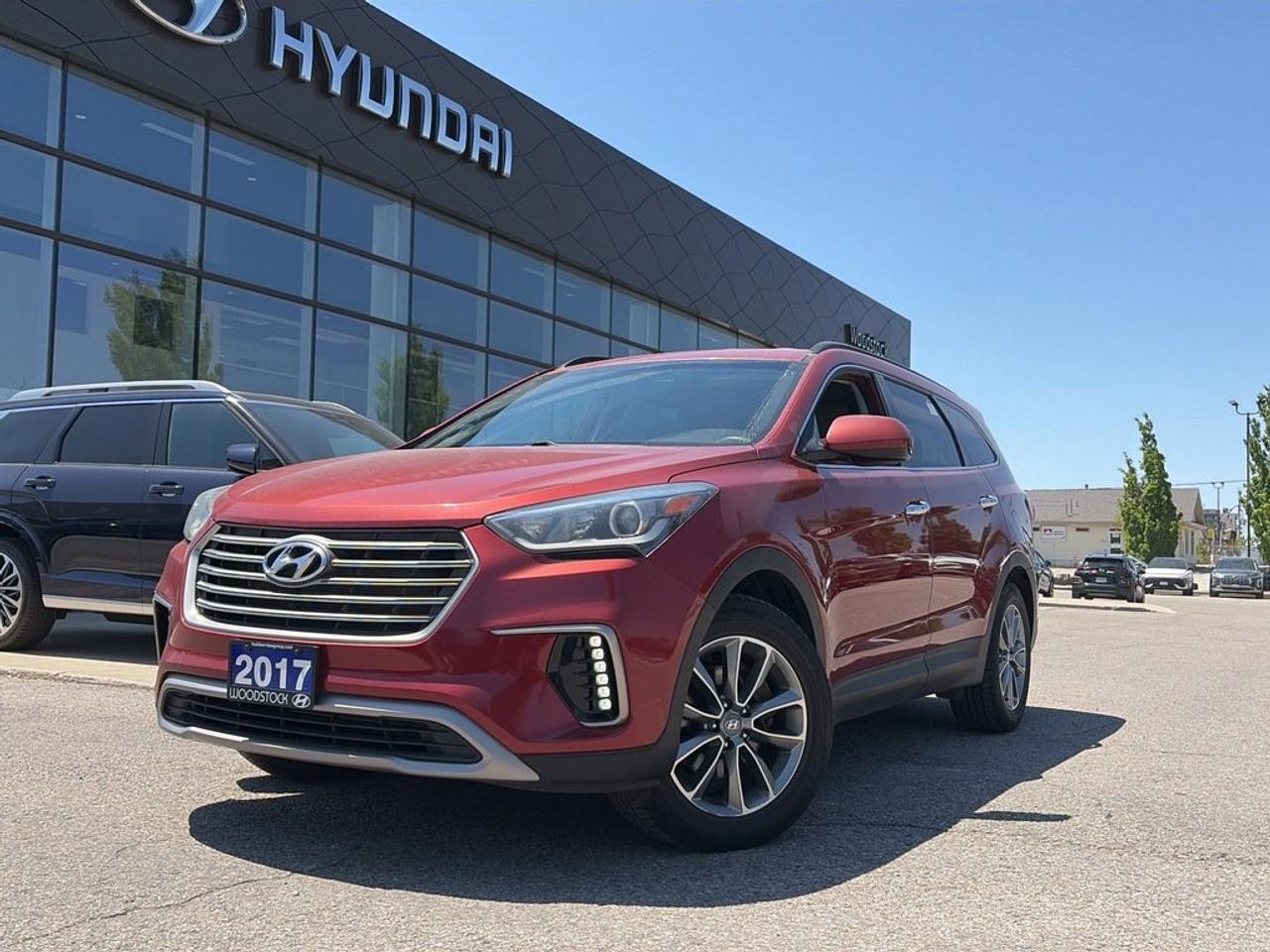2017 Hyundai Santa Fe XL FWD 3.3L Photo