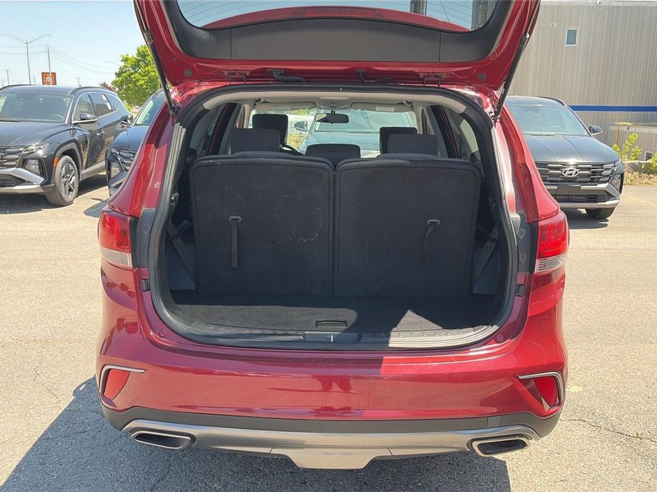 2017 Hyundai Santa Fe XL FWD 3.3L Photo