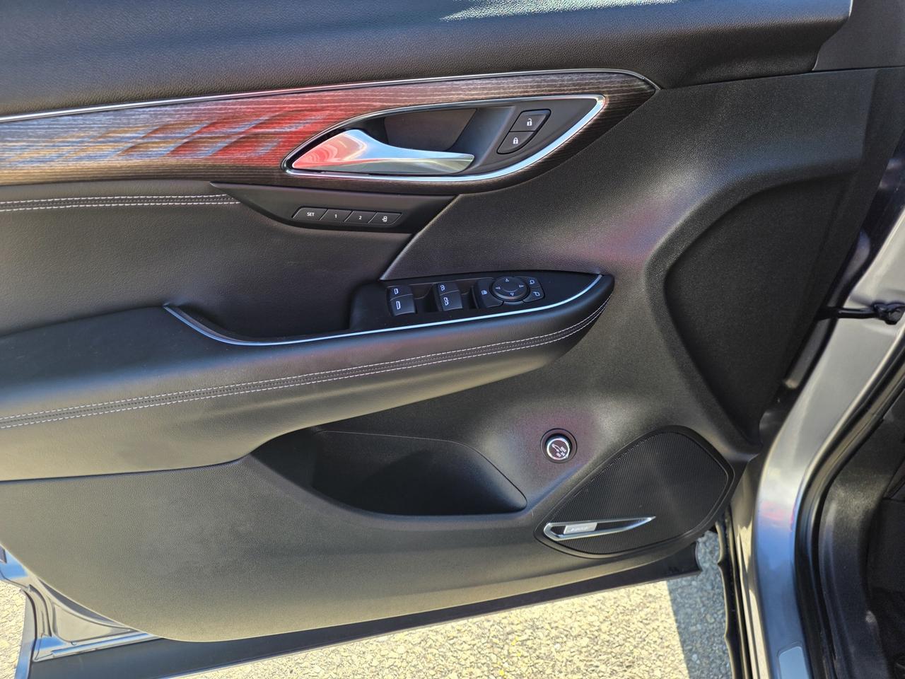 2021 Buick Envision Avenir AWD Photo