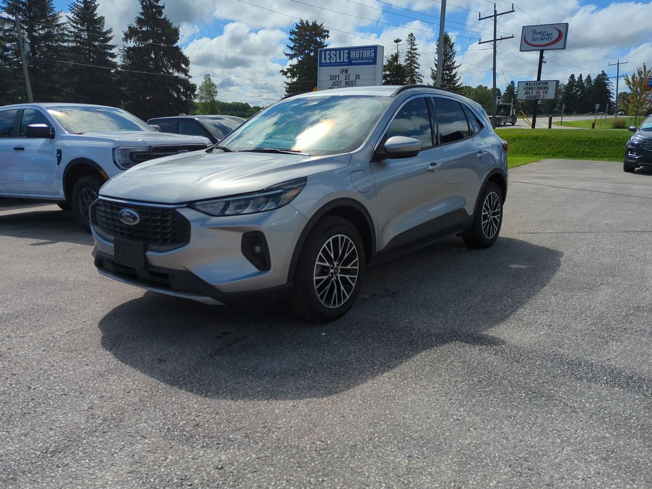 <p>This one owner, accident free trade includes:</p><ul><li>Heated Front Seats</li><li>Heated Steering Wheel</li><li>Remote Start</li><li>Reverse Camera</li><li>Keyless Entry w/ Push Button Start</li><li>Adaptive Cruise Control</li><li>Dual Zone Air Conditioning</li><li>Lane Keeping System</li><li>Auto High Beams</li><li>Class II Trailer Tow Package</li></ul><p>Sold and Serviced at Leslie Motors</p>