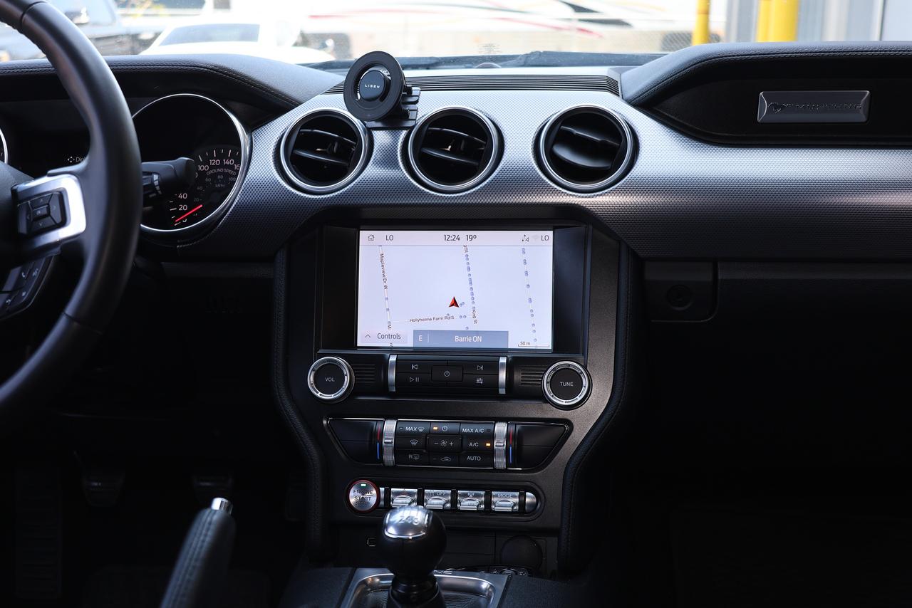2022 Ford Mustang GT - 6SPD|CAMERA|NAVIGATION|SHORT SHIFTER Photo