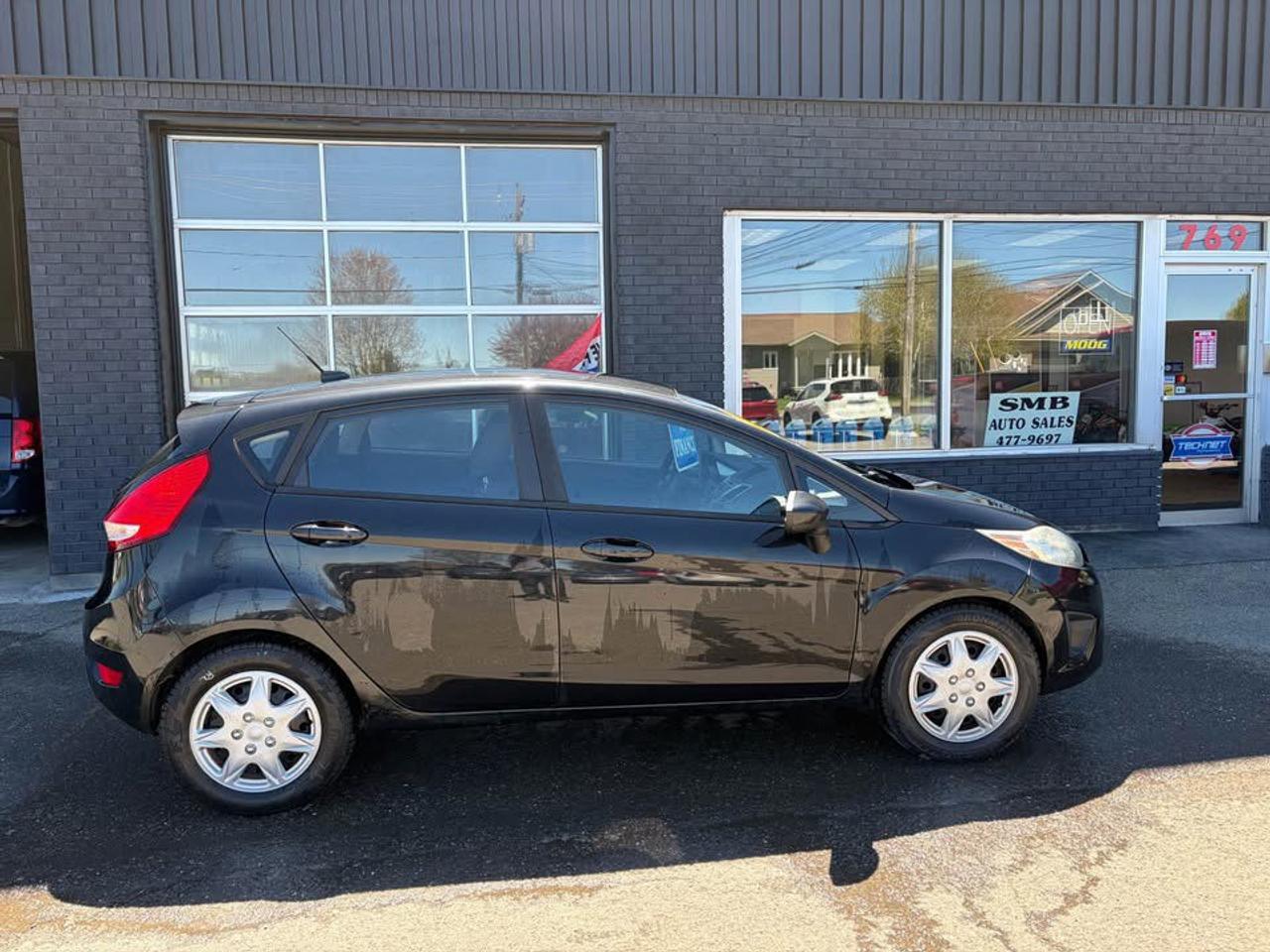 Used 2012 Ford Fiesta SE Hatchback for sale in Grand Falls, NB