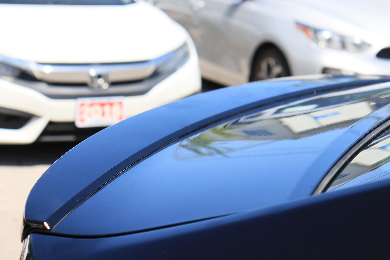 2016 Hyundai Sonata Hybrid Ultimate | Leather | Pano Roof | Nav | Cam | BSM++ Photo16