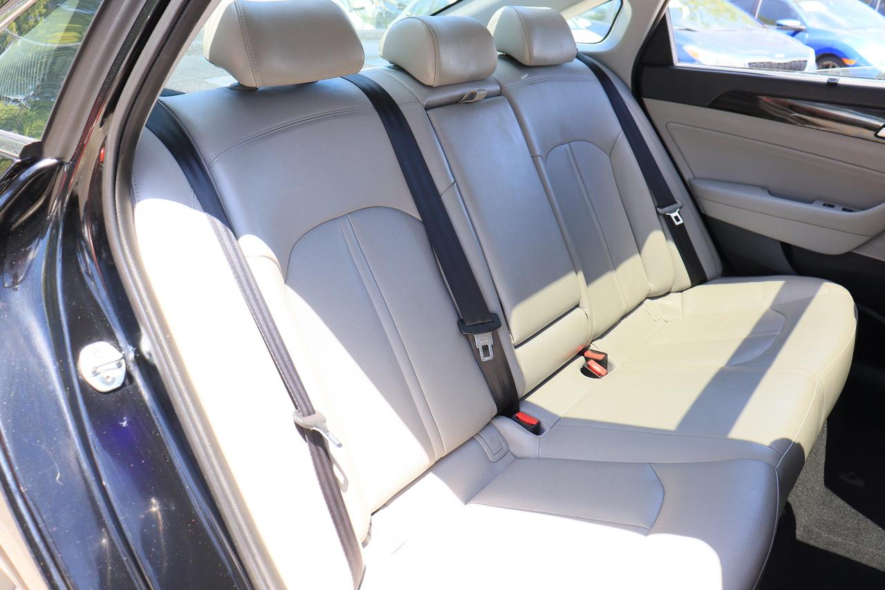 2016 Hyundai Sonata Hybrid Ultimate | Leather | Pano Roof | Nav | Cam | BSM++ Photo