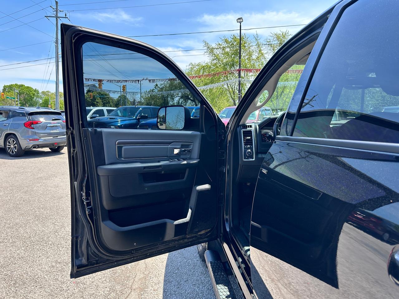 2021 RAM 1500 Classic SLT 4X4 HTD-Cloth Alpine NAV XM BackupCam A/C HEMI Photo