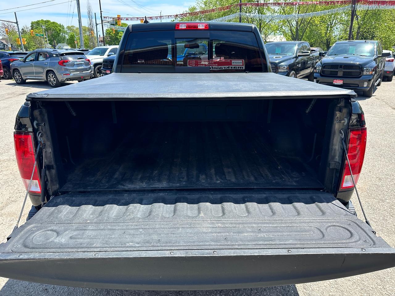 2021 RAM 1500 Classic SLT 4X4 HTD-Cloth Alpine NAV XM BackupCam A/C HEMI Photo