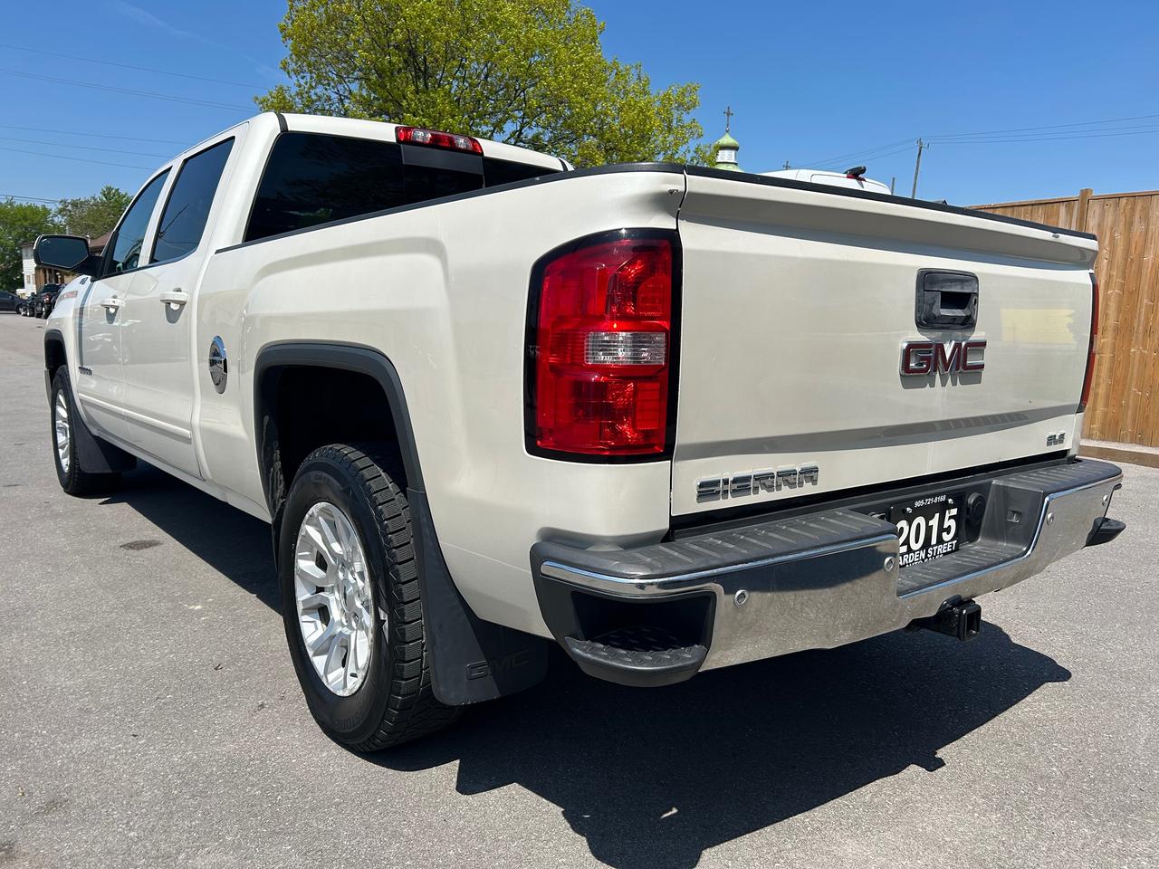 2015 GMC Sierra 1500 SLE Photo