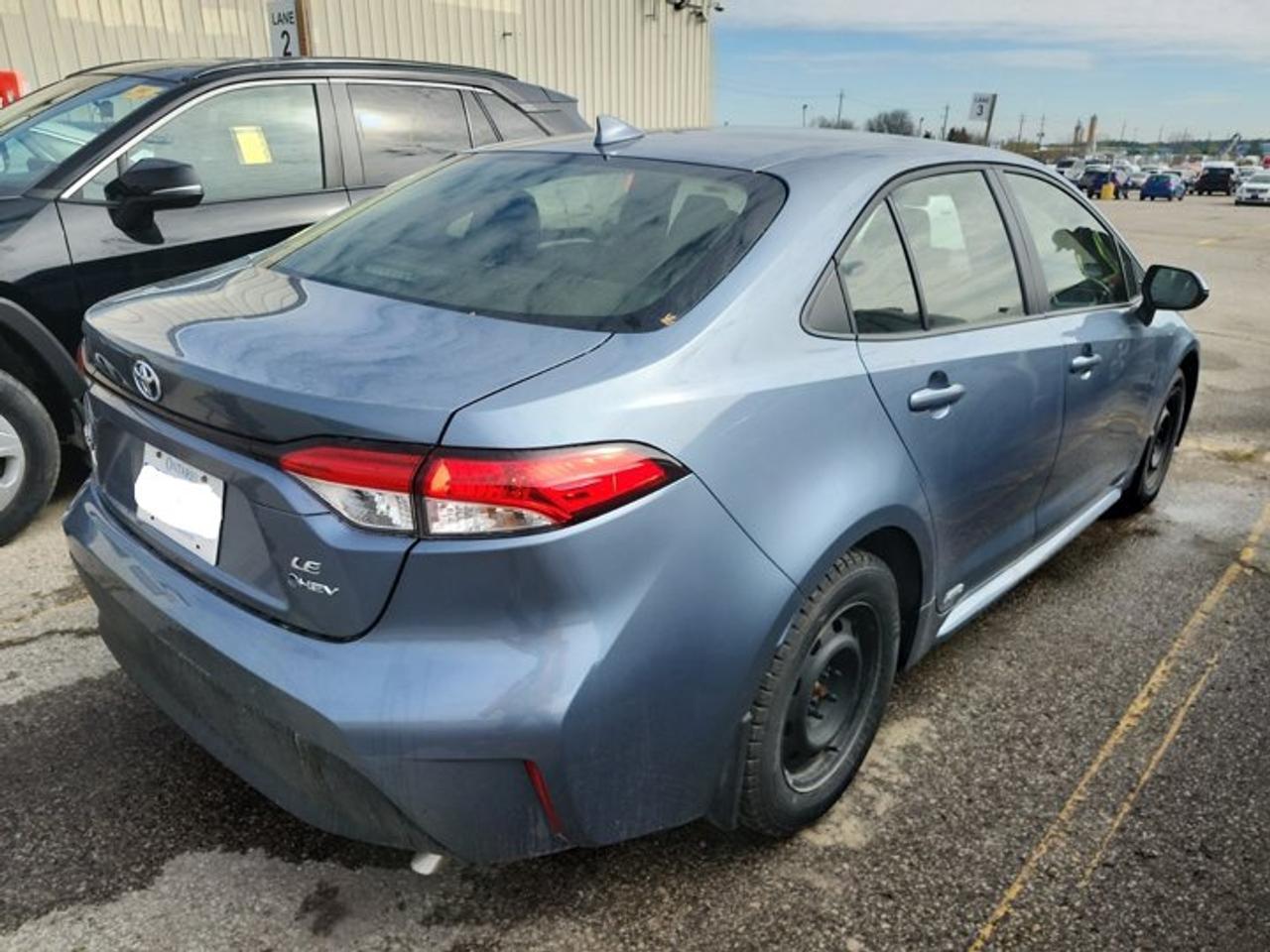 2025 Toyota Corolla Hybrid LE AWD | Radar Cruise | Heated Wheel + Seats | CarPlay + Android | Rear Camera | and More ! Photo3